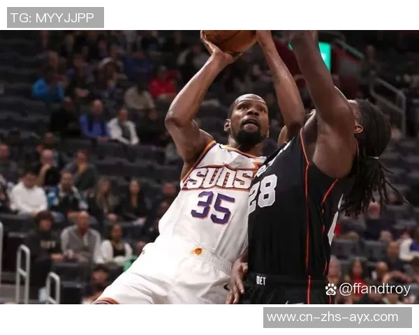 湖人队与热火队激战正酣比分胶着双方争夺胜利的精彩瞬间回顾